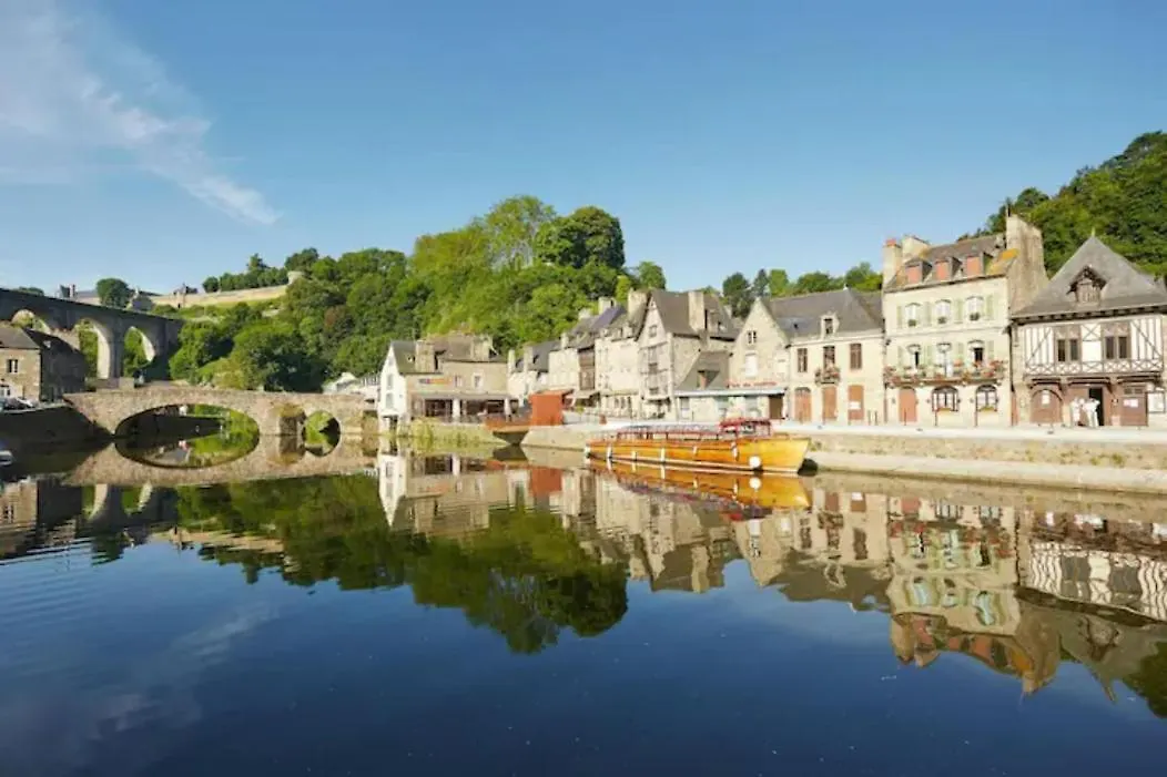 L'Horloge Apartment Dinan