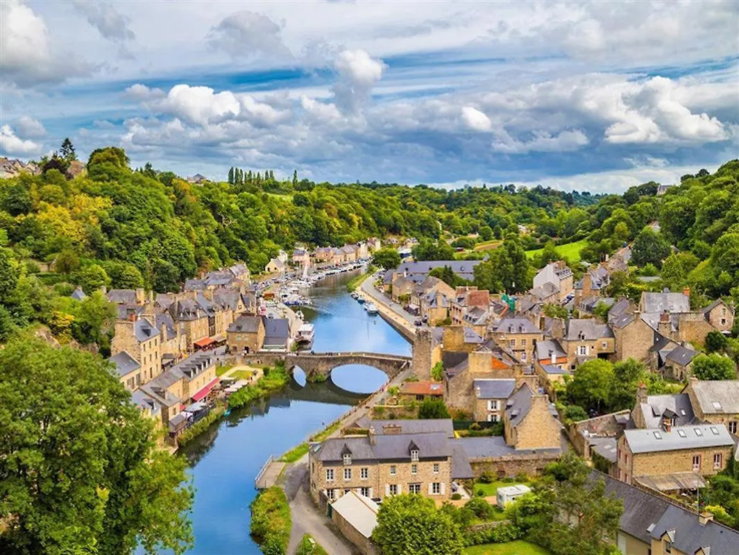 L'Horloge Apartment Dinan
