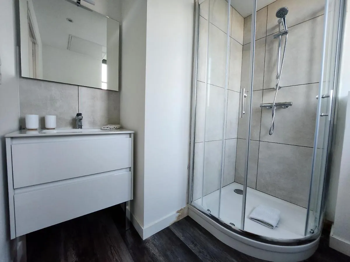 L'Horloge Apartment Dinan